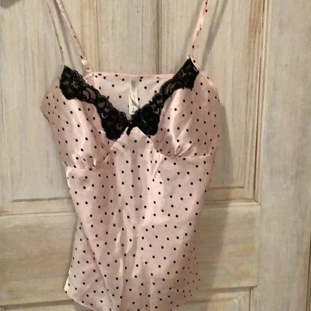 Gilligan & O'Malley Pink Camisole with Black Dots and Lace 2 pc set - Picture 6 of 10